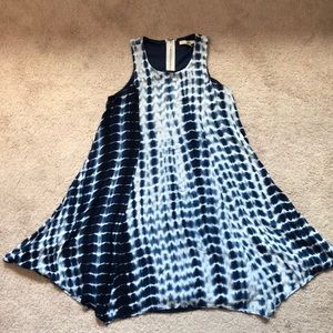 YA Los Angeles blue and white dress